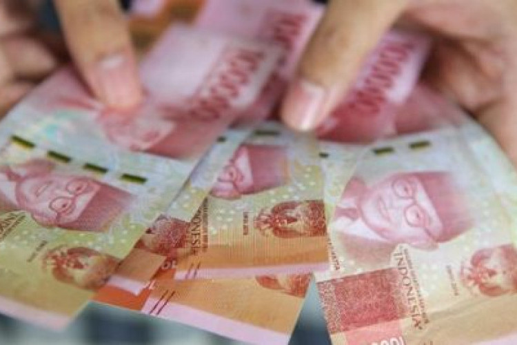 Pemerintah Cairkan Bantuan Subsidi Upah Rp 900 Ribu Periode Oktober-Desember, Presiden Prabowo Siapkan Anggaran Rp 12 Triliun