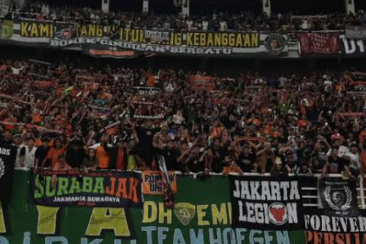Manajer Persib Bandung Umuh Muchtar Himbau Bobotoh Untuk Tidak Datang ke SUGBK Demi Keamanan