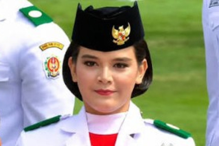 Profil Celine Olivia Apriani Theo: Siswi SMKN 5 Pontianak Pembawa Baki Paskibraka Nasional 2026