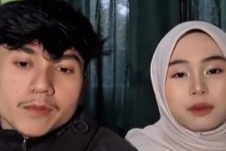 VIRAL! Link Video Pasutri Pakai Baju Olahraga Full Durasi HD, Isinya Bikin Ingin Putar Ulang Terus
